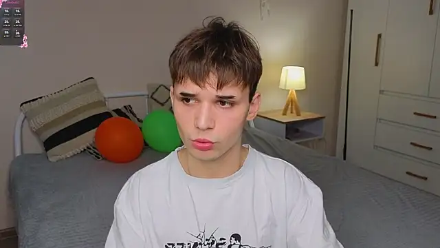 nixyasebe online show from March 23, 2026, 12:09 pm