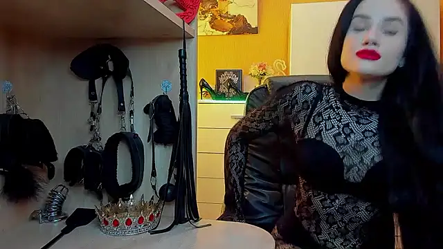 KristiTopxx online show from May 24, 2026, 12:43 pm