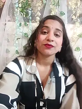 Snapshot of lovely-girl99 chatting on March 30, 2026, 5:30 am lovely-girl99 online show from March 30, 2026, 5:30 am