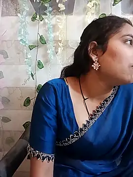 Snapshot of lovely-girl99 chatting on April 6, 2026, 4:46 am lovely-girl99 online show from April 6, 2026, 4:46 am