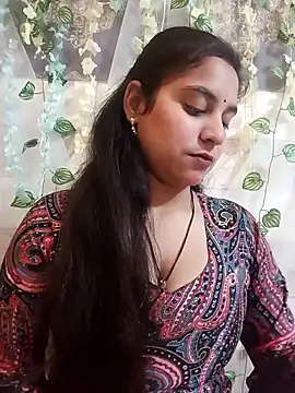 Snapshot of lovely-girl99 chatting on April 9, 2026, 8:42 am lovely-girl99 online show from April 9, 2026, 8:42 am
