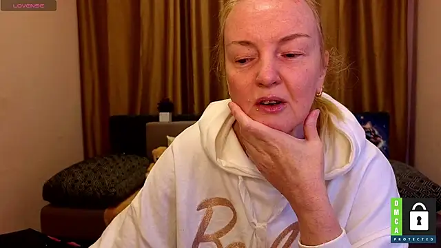 Bella soulmate online show from April 19, 2026, 5:29 am