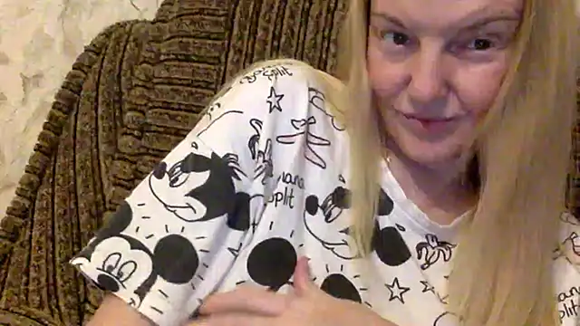 Snapshot of Bella_soulmate chatting on July 9, 2026, 6:45 pm Bella soulmate online show from July 9, 2026, 6:45 pm
