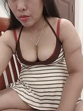 Snapshot of 01_ANNA_01 chatting on July 18, 2026, 5:00 am 01 ANNA 01 online show from July 18, 2026, 5:00 am