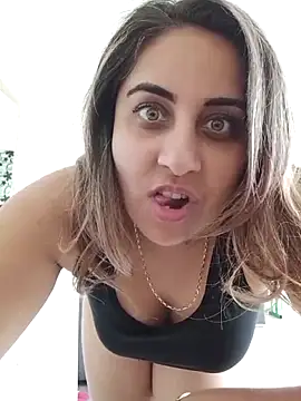 Snapshot of I_amXenox chatting on March 4, 2026, 11:16 am I amXenox online show from March 4, 2026, 11:16 am