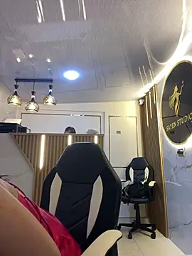 Snapshot of samira-grey chatting on March 4, 2026, 1:28 pm samira-grey online show from March 4, 2026, 1:28 pm