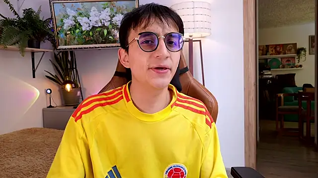 Sr evann online show from April 18, 2026, 4:22 pm