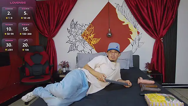 Luna Dante fox online show from April 10, 2026, 12:21 pm