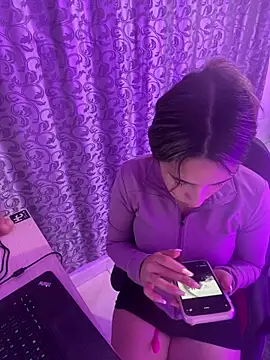 Snapshot of MANU_EF chatting on March 3, 2026, 1:17 pm MANU EF online show from March 3, 2026, 1:17 pm