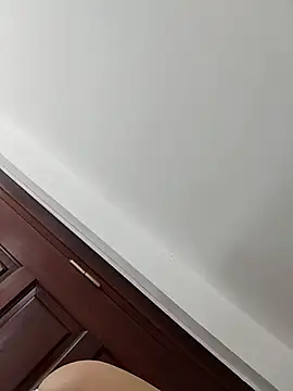 Jinnie sexy online show from April 20, 2026, 1:03 pm