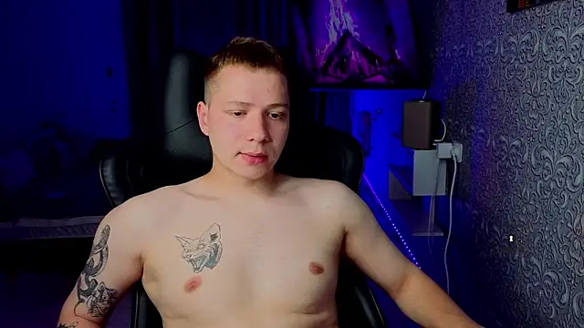 Karl Night  online show from June 17, 2026, 7:37 pm