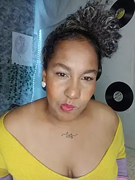 Snapshot of medusafox_ chatting on April 29, 2026, 4:38 am medusafox online show from April 29, 2026, 4:38 am