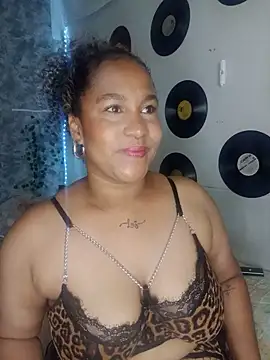 Snapshot of medusafox_ chatting on May 9, 2026, 4:50 am medusafox online show from May 9, 2026, 4:50 am