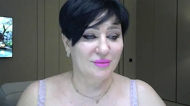 Snapshot of Kleotempt chatting on May 19, 2026, 8:15 pm Kleotempt online show from May 19, 2026, 8:15 pm