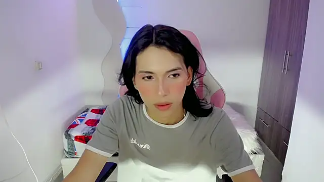 Larry craft online show from April 17, 2026, 8:34 pm