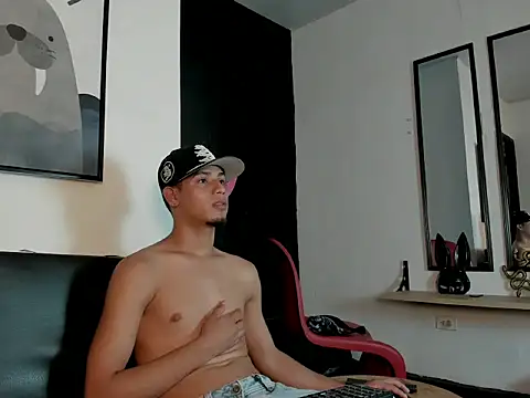 Snapshot of gael_brand chatting on March 4, 2026, 8:15 pm gael brand online show from March 4, 2026, 8:15 pm