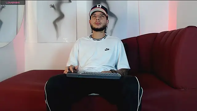 luxesmith online show from May 6, 2026, 1:25 am