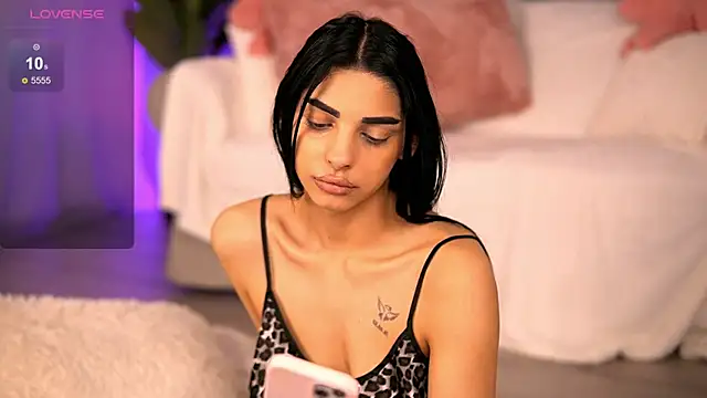 AvaCalvert online show from April 18, 2026, 7:07 pm