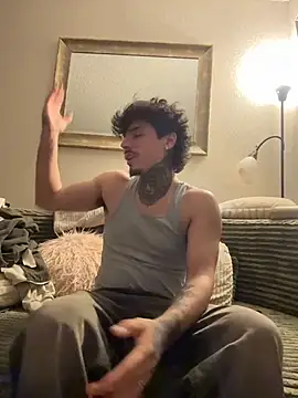 Snapshot of SNAKEARM chatting on March 4, 2026, 11:38 am SNAKEARM online show from March 4, 2026, 11:38 am