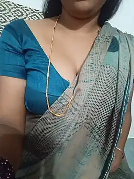 Snapshot of Raksitha_kannada chatting on July 31, 2026, 4:17 pm Raksitha kannada online show from July 31, 2026, 4:17 pm