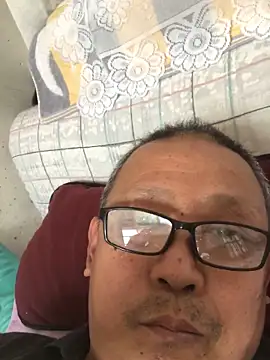 yaocaobi8 online show from April 19, 2026, 3:28 am