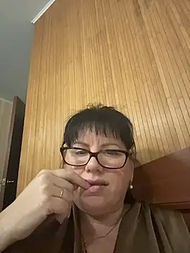 expensive lady online show from February 28, 2026, 5:47 pm