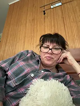 Snapshot of expensive_lady chatting on April 8, 2026, 2:50 pm expensive lady online show from April 8, 2026, 2:50 pm