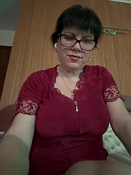 Snapshot of expensive_lady chatting on April 10, 2026, 8:41 am expensive lady online show from April 10, 2026, 8:41 am