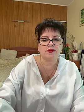 Snapshot of expensive_lady chatting on April 12, 2026, 10:20 am expensive lady online show from April 12, 2026, 10:20 am