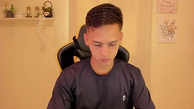 Snapshot of sexy_andres01 chatting on March 7, 2026, 1:30 pm sexy andres01 online show from March 7, 2026, 1:30 pm