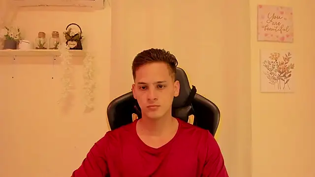Snapshot of sexy_andres01 chatting on May 1, 2026, 2:10 pm sexy andres01 online show from May 1, 2026, 2:10 pm