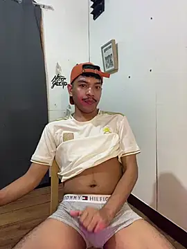 asian darlingcummersxXx online show from July 9, 2026, 5:28 pm