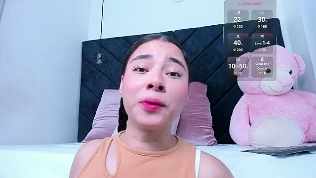 shelseanova online show from March 12, 2026, 12:55 pm