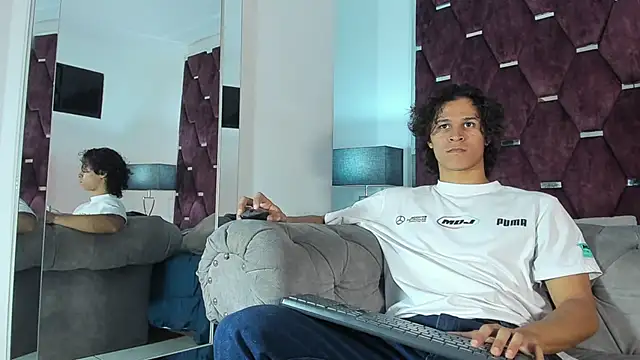 TonyBenedetti online show from April 7, 2026, 8:20 pm