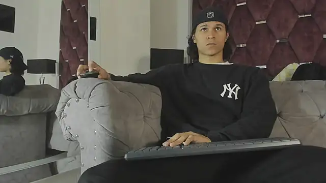 Snapshot of TonyBenedetti chatting on May 22, 2026, 8:36 pm TonyBenedetti online show from May 22, 2026, 8:36 pm
