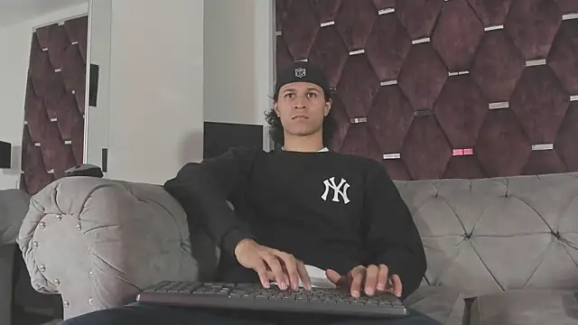 Snapshot of TonyBenedetti chatting on May 26, 2026, 8:38 pm TonyBenedetti online show from May 26, 2026, 8:38 pm