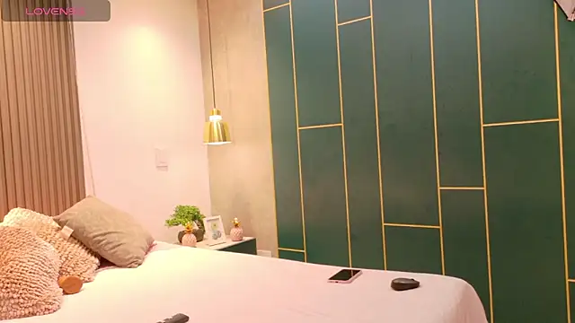 Snapshot of DaliaHills chatting on March 3, 2026, 12:11 pm DaliaHills online show from March 3, 2026, 12:11 pm