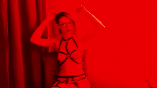 SweetAnnaX online show from June 14, 2026, 11:29 pm