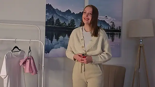 AraSuits online show from February 26, 2026, 6:01 am