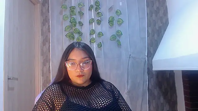 anyela donecm online show from April 20, 2026, 7:26 pm