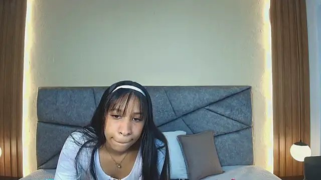 Snapshot of ShayMilleer chatting on June 5, 2026, 12:00 pm ShayMilleer online show from June 5, 2026, 12:00 pm