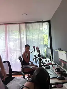 Snapshot of kitty_rousse01 chatting on February 27, 2026, 1:22 pm kitty rousse01 online show from February 27, 2026, 1:22 pm