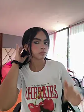 Snapshot of kitty_rousse01 chatting on February 28, 2026, 12:50 pm kitty rousse01 online show from February 28, 2026, 12:50 pm