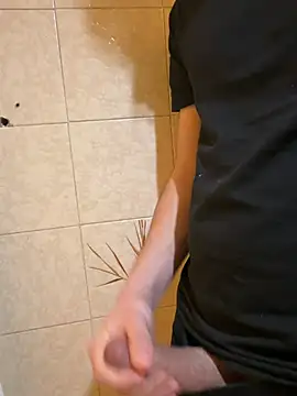 younghot77 online show from February 26, 2026, 10:53 pm