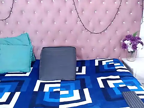 TiffannyValentine online show from March 1, 2026, 2:08 pm