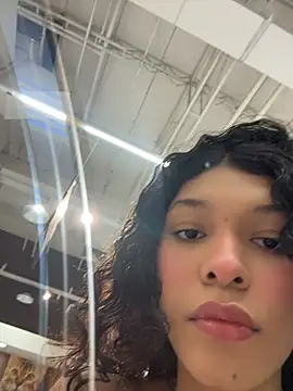 Sophiemoo  online show from June 8, 2026, 2:17 pm