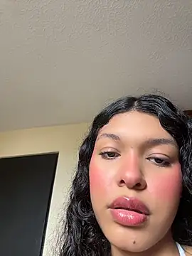 Sophiemoo  online show from July 24, 2026, 3:54 pm