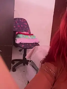 kisscherry8 online show from April 17, 2026, 7:28 pm