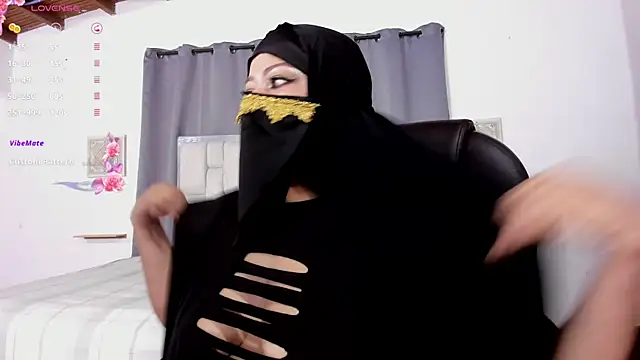 zafiro ziz online show from March 21, 2026, 12:43 pm