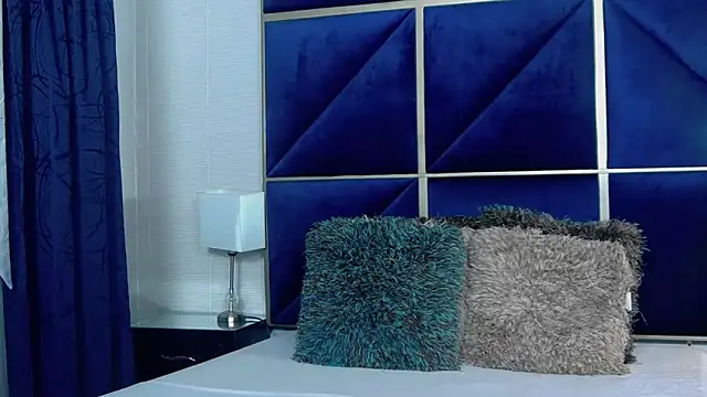 AmberDiamont online show from April 8, 2026, 7:03 pm